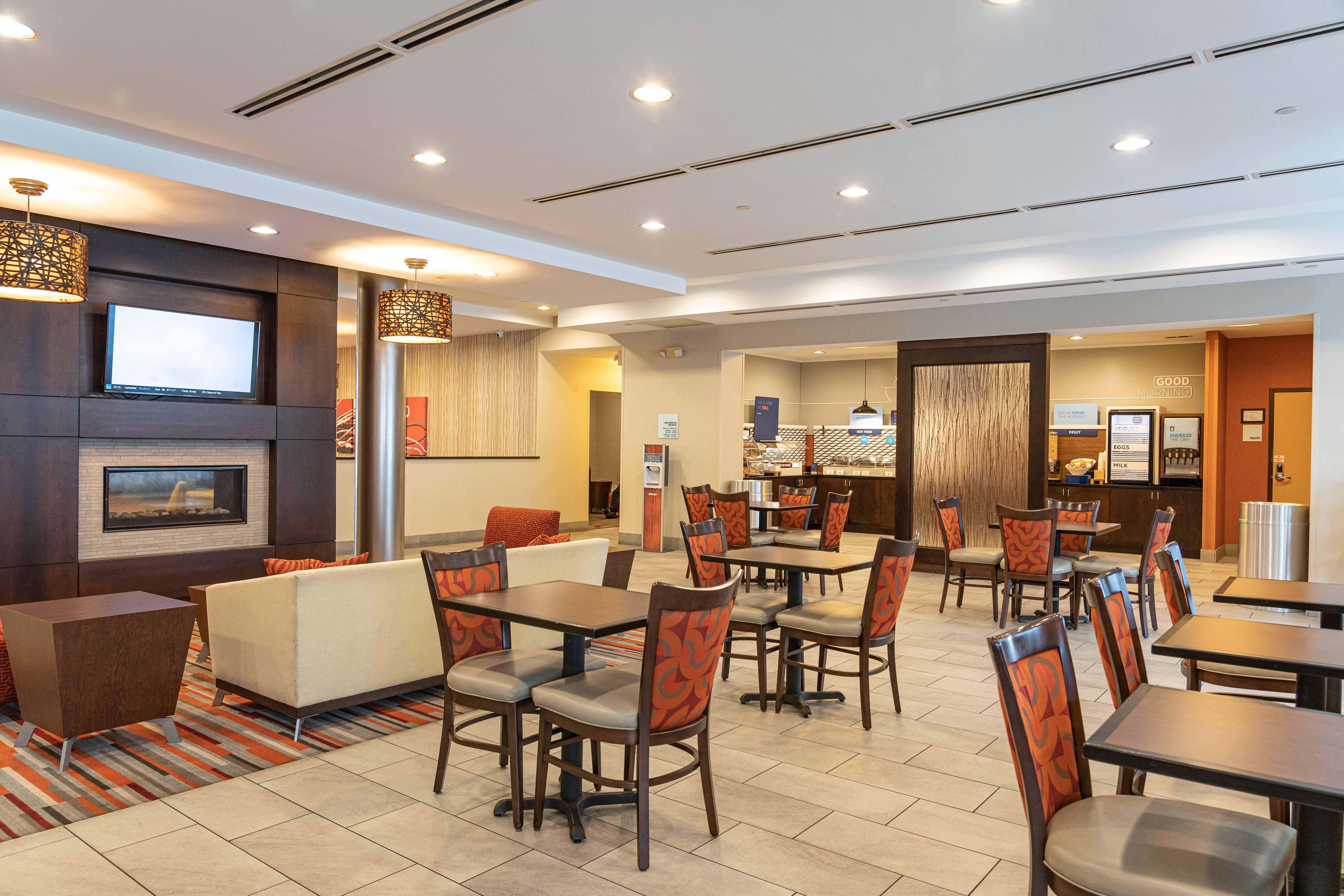 Holiday Inn Express & Suites Columbus - Easton Area By Ihg Gahanna Εξωτερικό φωτογραφία